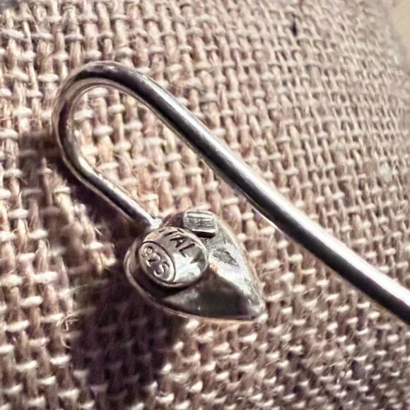 .925 Italy Heart interlocking Bracelet 2 1/2 “ be worn open as well. - Picture 10 of 10